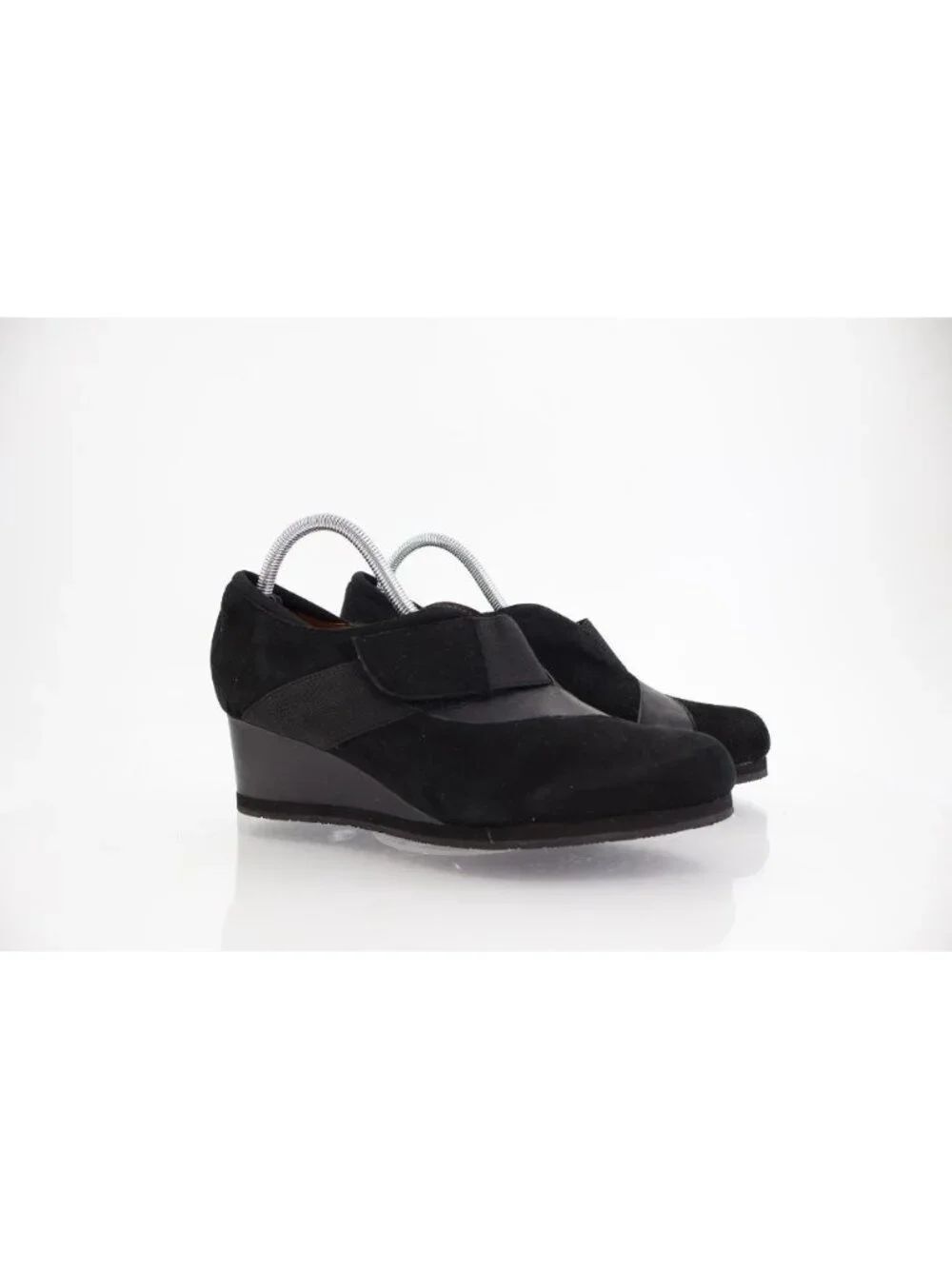 Earthies Women's Bondy Pump Size 10 Black Leather Wedge Slip On Shoes Bootie